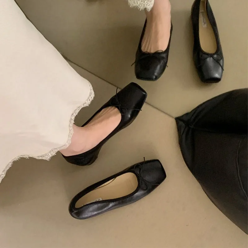 Modische Ballerinas für Damen, höhenverstärkende Slip-On-Schuhe, flache Damenschuhe mit Schleifenknoten, neue Frühlings- und Herbstkollektion. – Detail 6