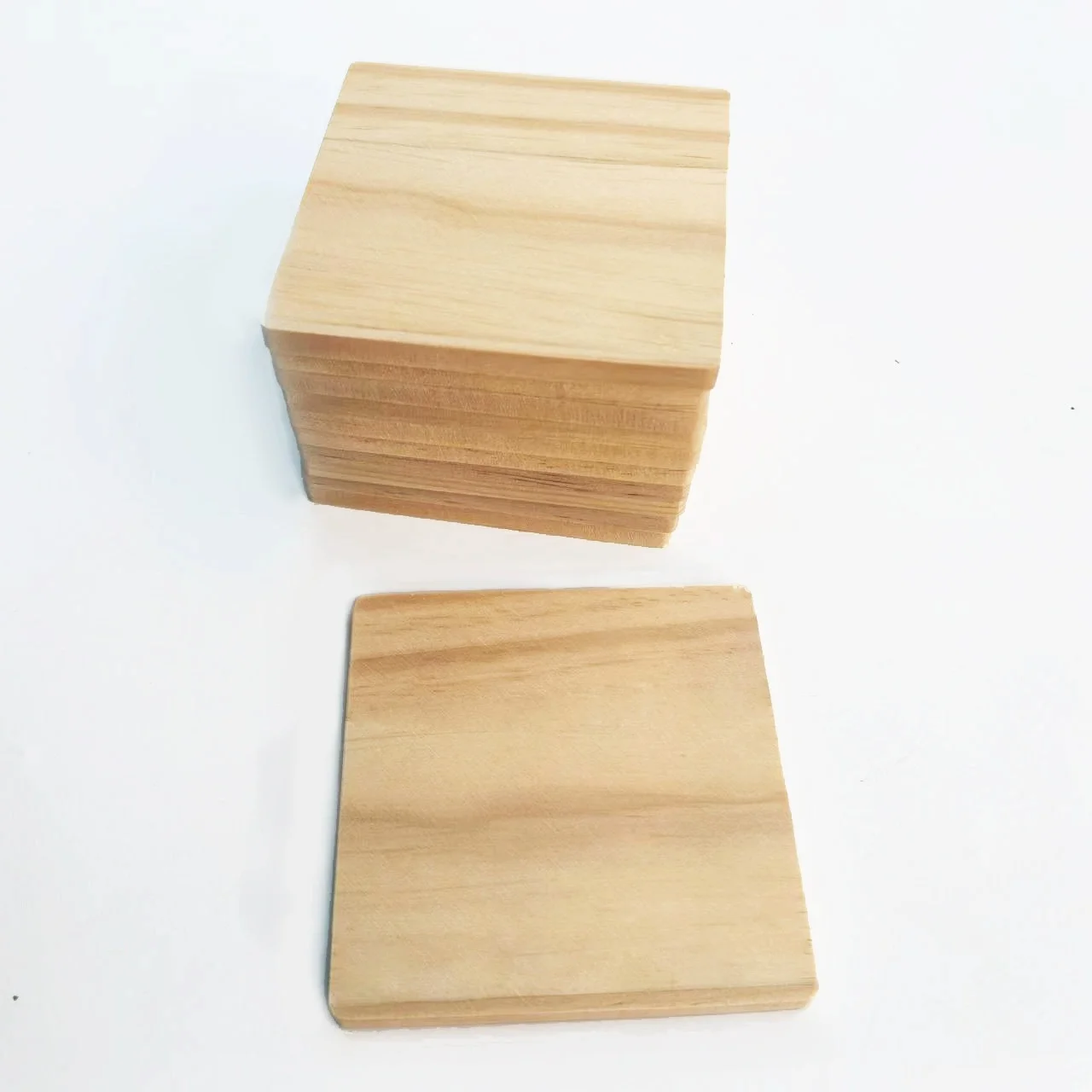 3/5/10pcs set of unfinished round wooden coasters for DIY crafts and home decor 4-inch diameter, natural wood material, perfect