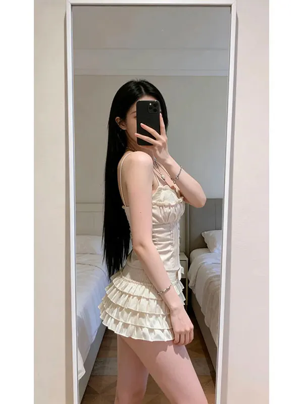 

Spring 2026 Cute Sweet Sli Sexy Girl Small Cro Pure Desire Strap Top ort Skirt Set Very Beautiful Two Piece Set for T...
