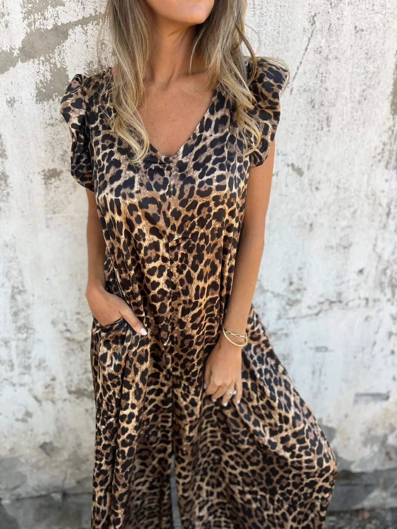 

Casual Leopard Print Jumpsuit Fashion V-neck Lotus Leaf Sleeve Wide Leg Jumpsuit Spring New Loose Backless Lace Up Jumpsuits