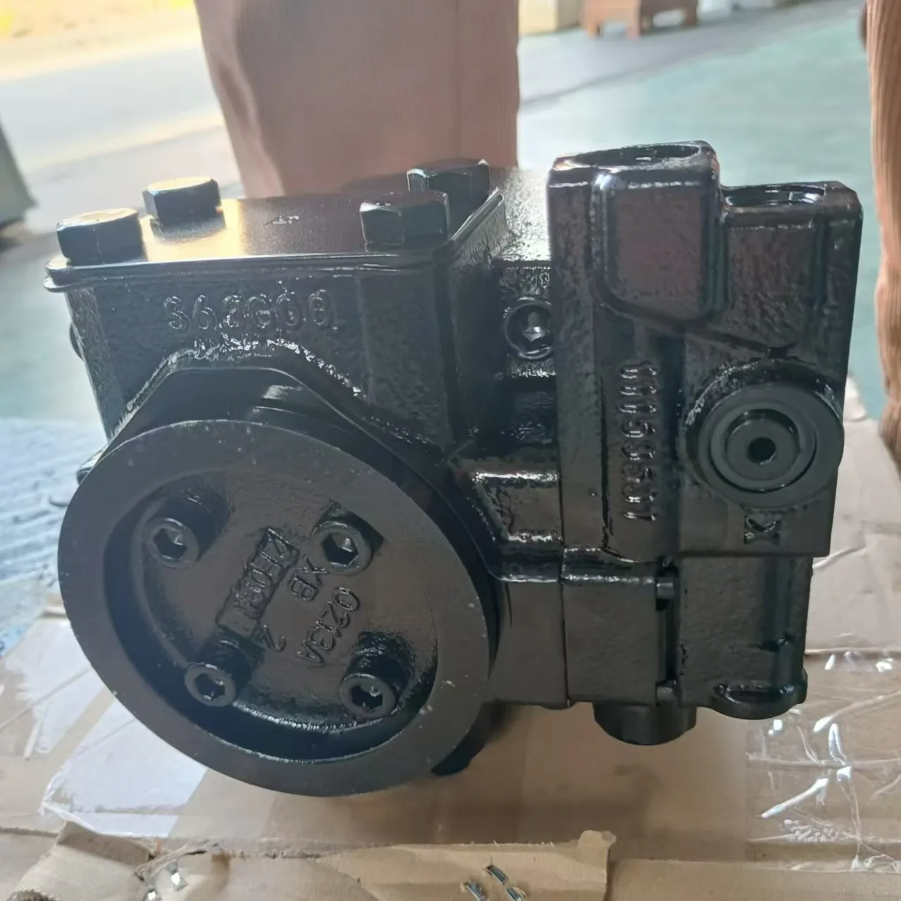 Pompe hydraulique, en stock