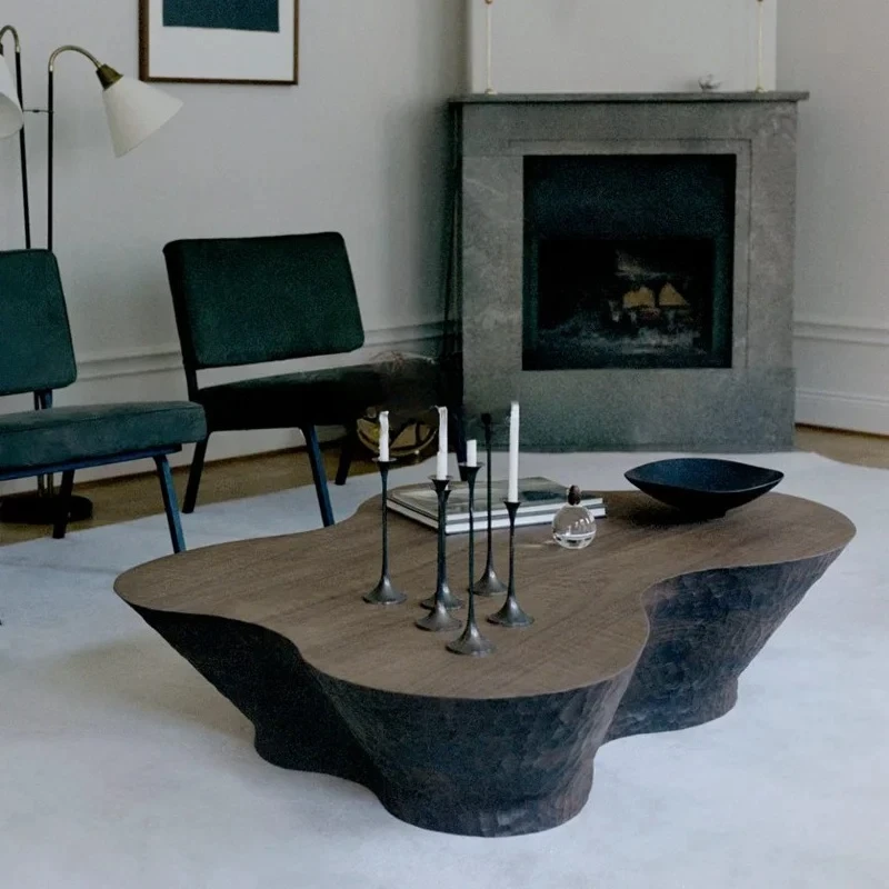A  Retro solid wood coffee table art medieval coffee table creative personality Italian coffee table Nordic