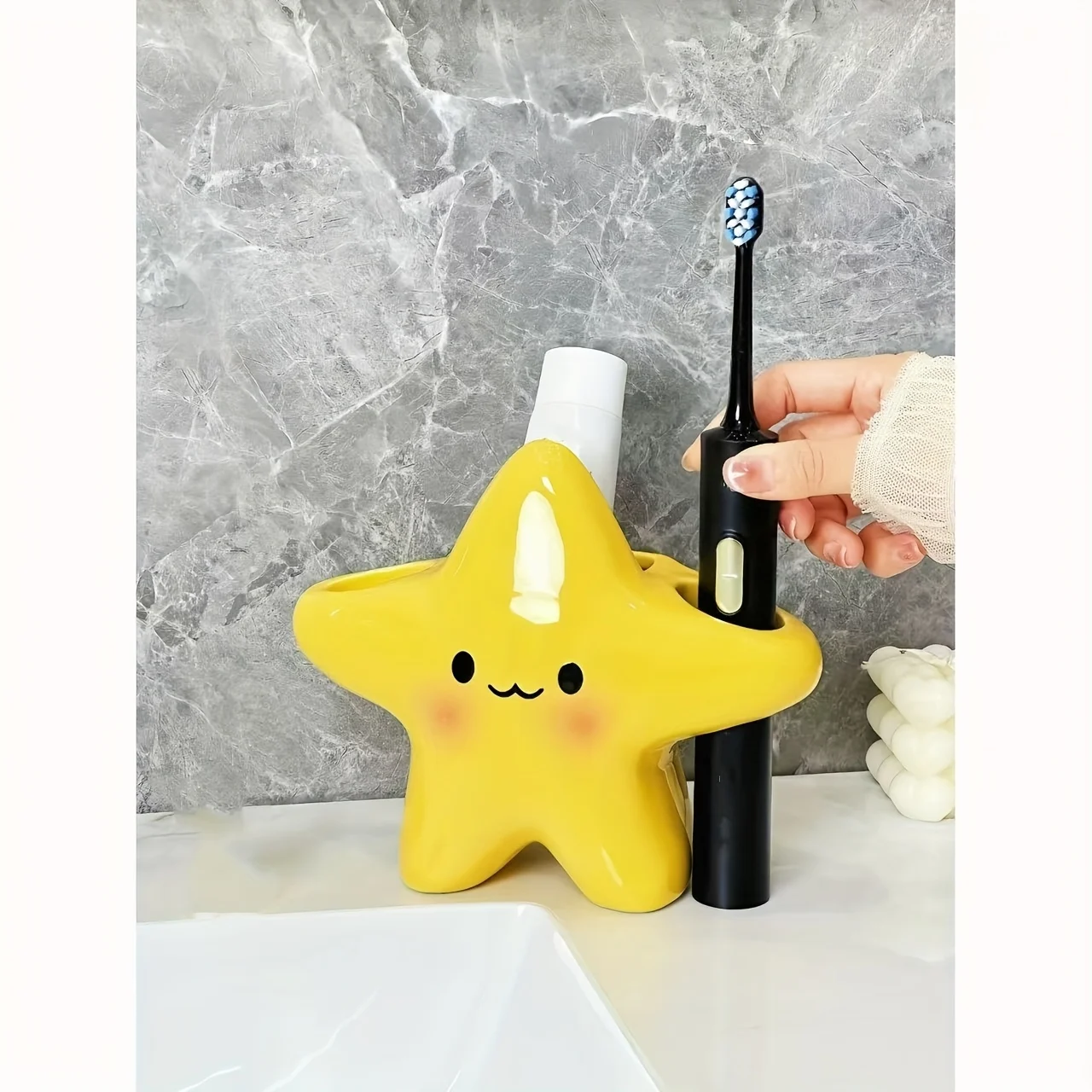 Star-shaped plastic toothbrush holder - Independent bathroom storage, cute face design for toothbrush and toothpaste storage