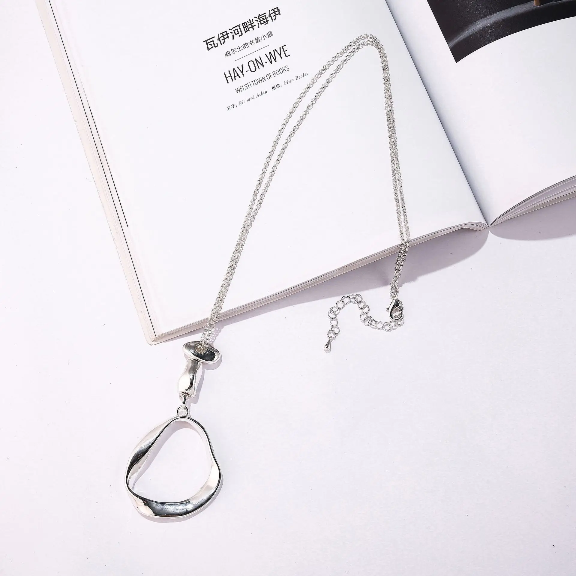 popular Korean version of long alloy necklace geometric casual style fashion women's long sweater chain