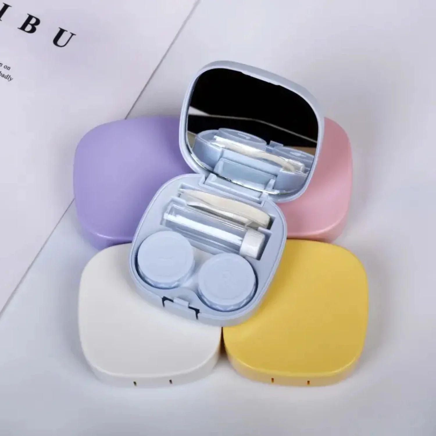Handige, draagbare en compacte Macaron-kleurige contactlensopbergdoos voor reizen en dagelijks gebruik met ingebouwde spiegel