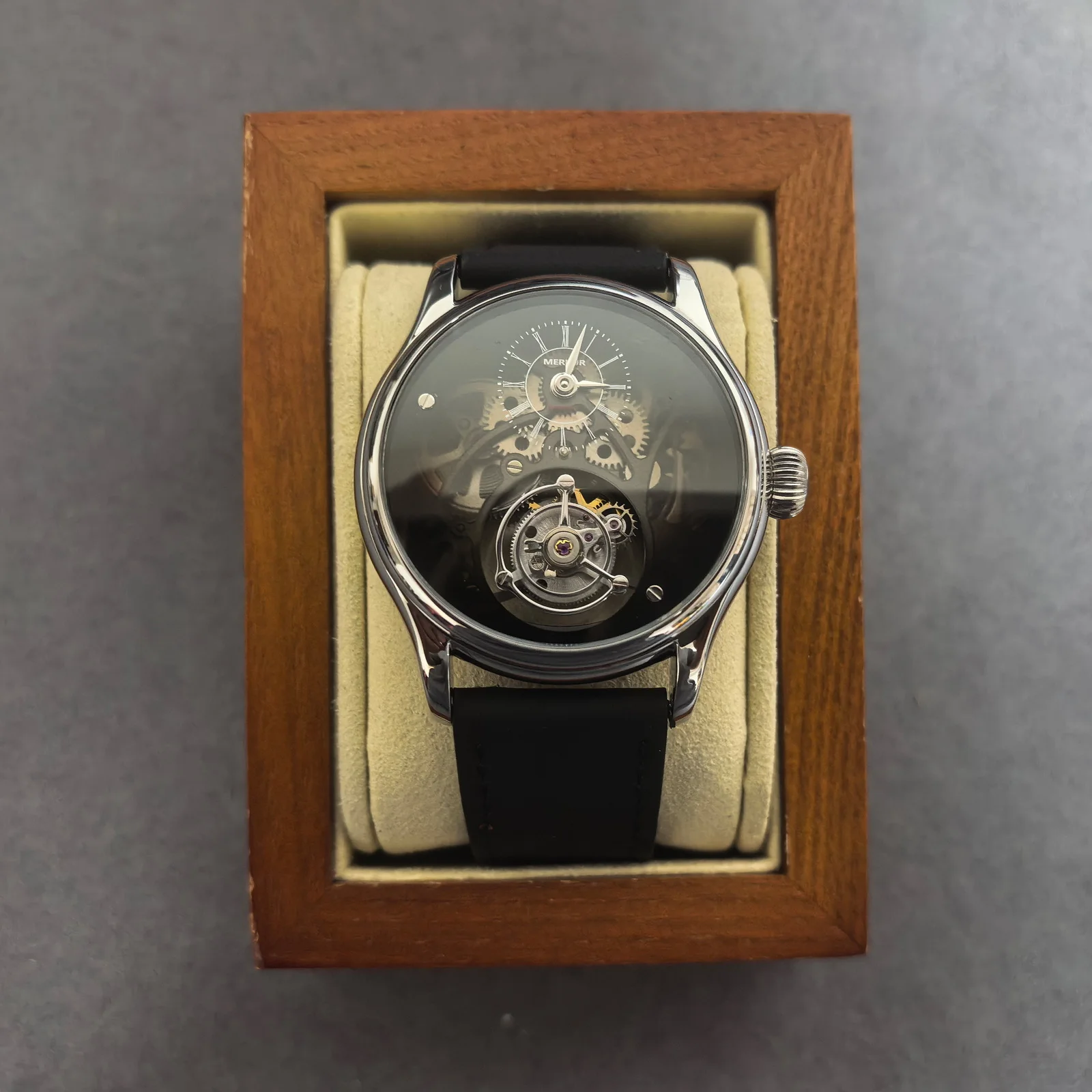 

Мужские часы Jacques Genry Tourbillon, 42 мм, механические, с ручным заводом, сапфировое стекло, градиентный черный циферблат