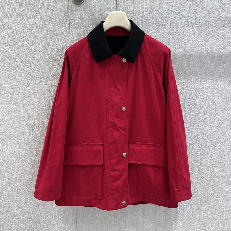 

Высококачественное многоцветное красно-черное женское минималистское пальто с передним воротником и симметричными большими карманами 25101351