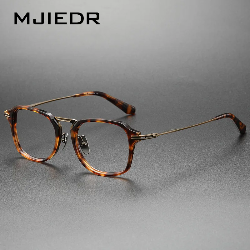 New Retro Light Titanium Trendy Business Glasses Large Square Frame Men‘s Comfortable Optical Eyeglasses