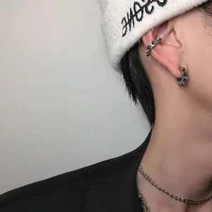 Yeni varış punk başak küpe damızlık küpe kadın erkek 316l paslanmaz çelik, küçük bir daire kulak, toka hip hop takı Moda-diken - no. 6'daki 6 büyük satış