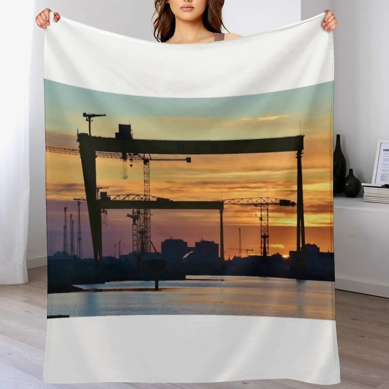 Belfast Titanic Cranes Sunset Throw Blanket Stylish Decor Blanket Gift for Friends Roommate