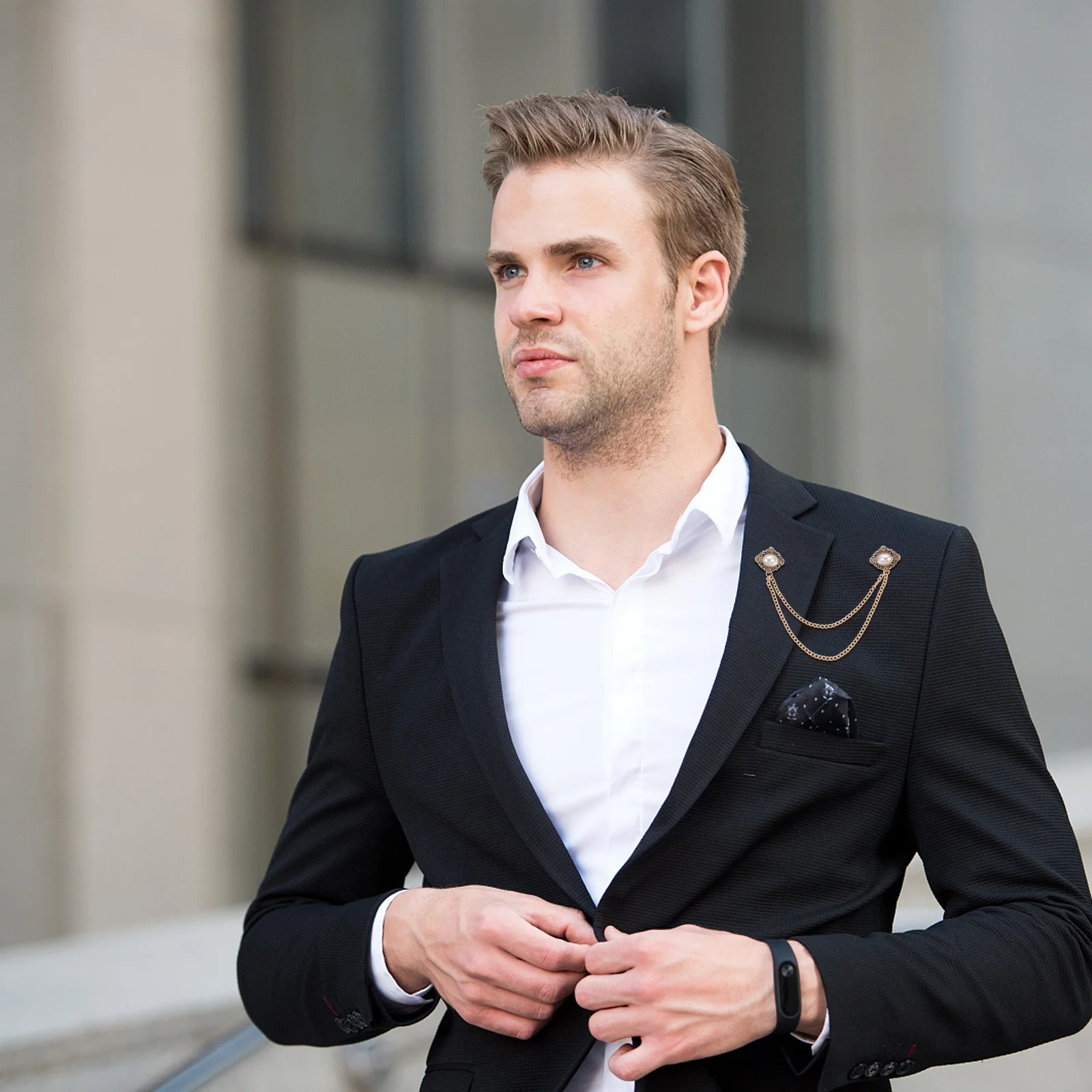 

2Pcs Brooch Accessories Alloy Lightweight Simple Polished Elegant Suit Clips Versatile Clothes Bags Hats Shawls Decoration