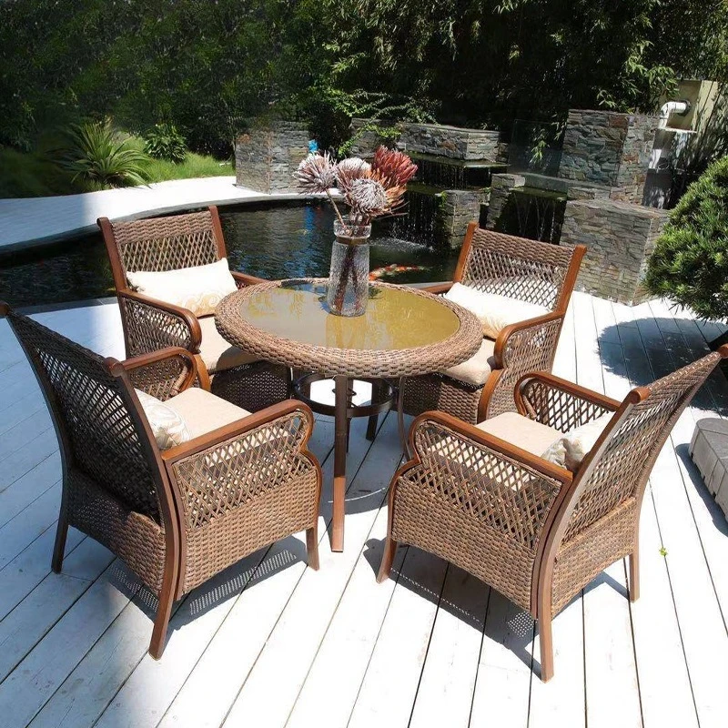 Tavoli e sedie in rattan da cortile esterno villa terrazza uno e quattro combinazioni hotel per il tempo libero