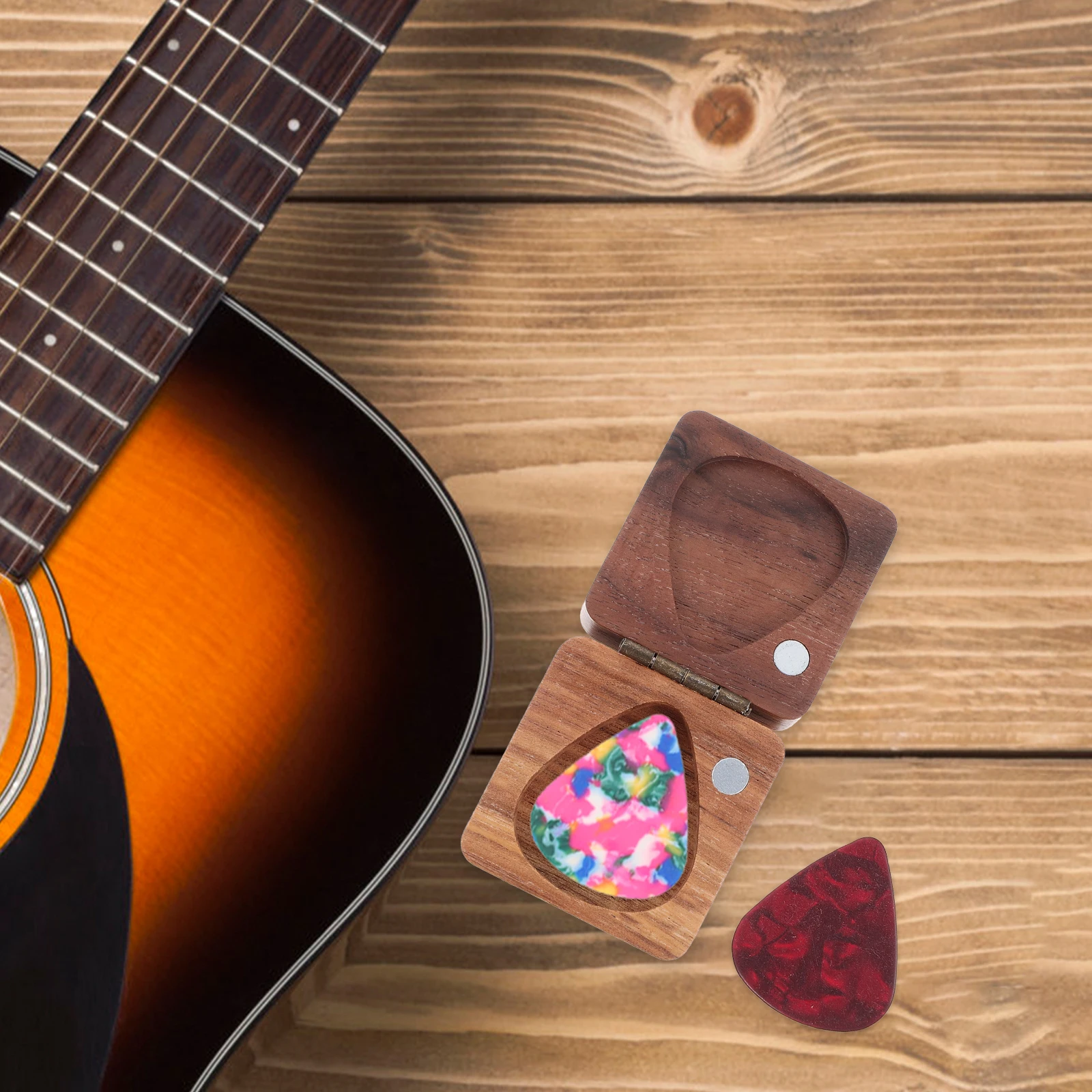 

Premium Wood Guitar Pick Container Protective Storage Box for Plectrums Small Size Easy Carry Guitar Accessory for Players