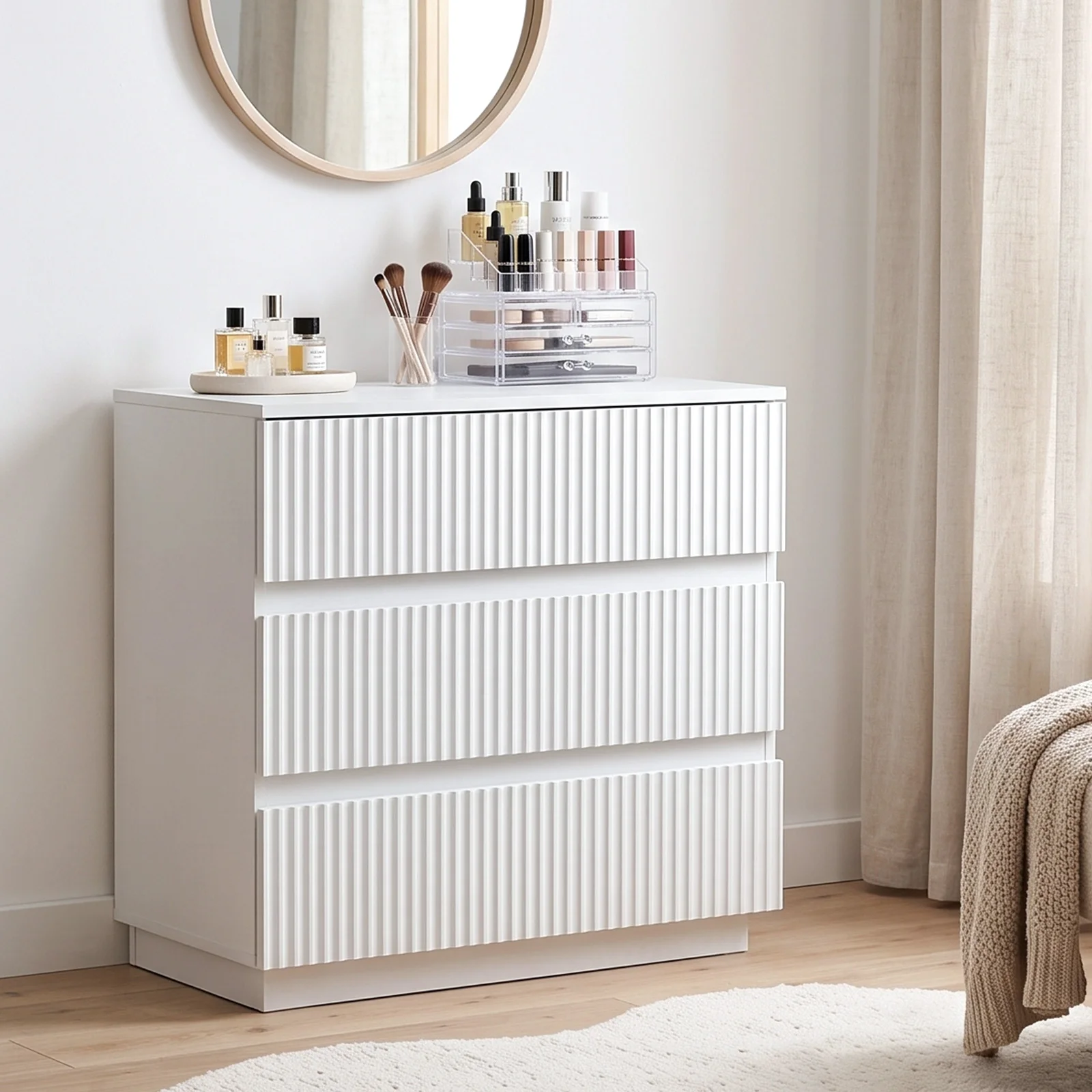 Chest of Drawers Fluted Niche Cabinet,3‑Drawer Freestanding Storage Locker,Handle‑Less Grooved Front Wooden Dresser,Modern Minimalist Room Decor for Bedroom Living Room Home Furniture