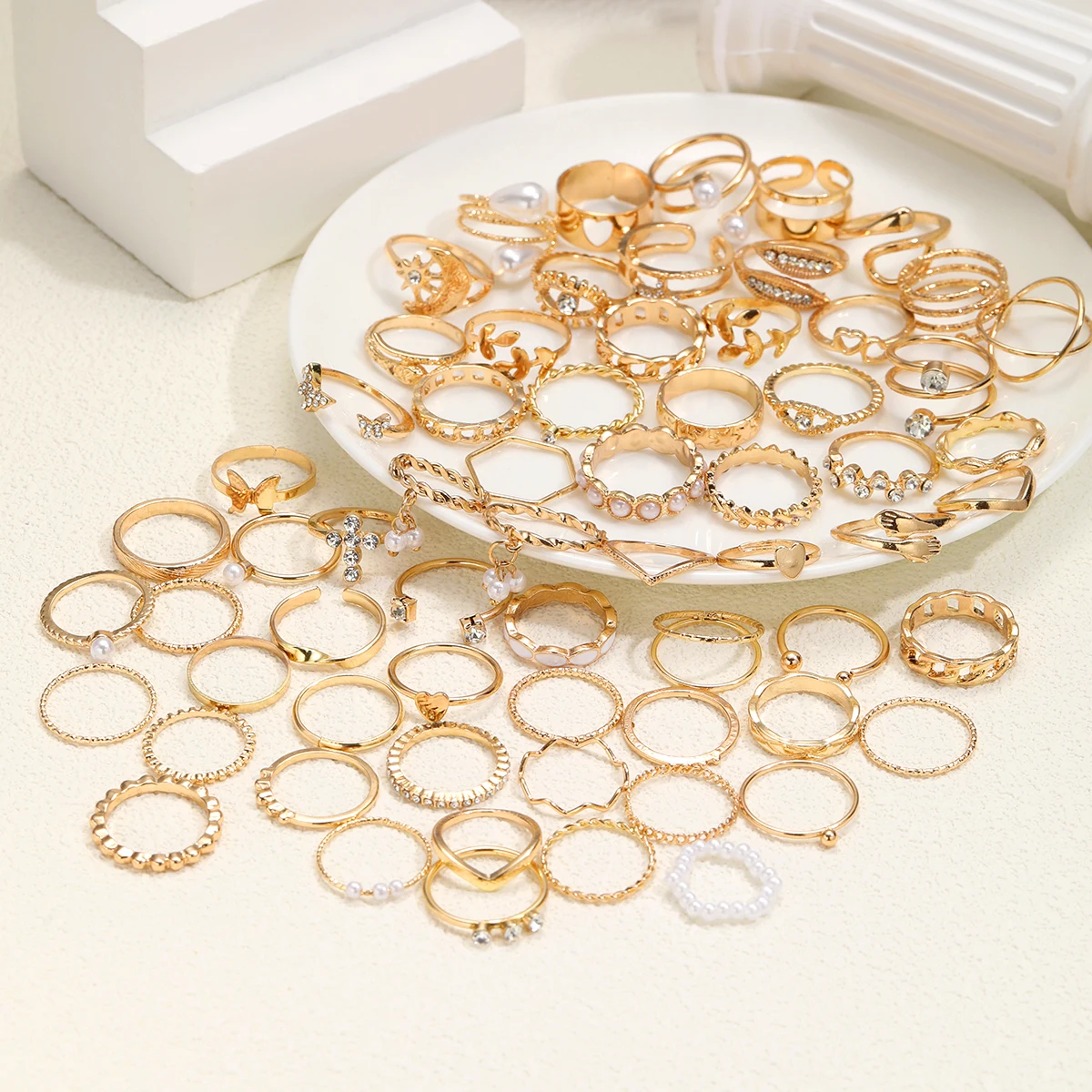 66pcs Fashion Simple Zircon Pearl Butterfly Stackable Rings Multipack For Daily Outing, Commuting & Party Wear, Trendy Jewelry