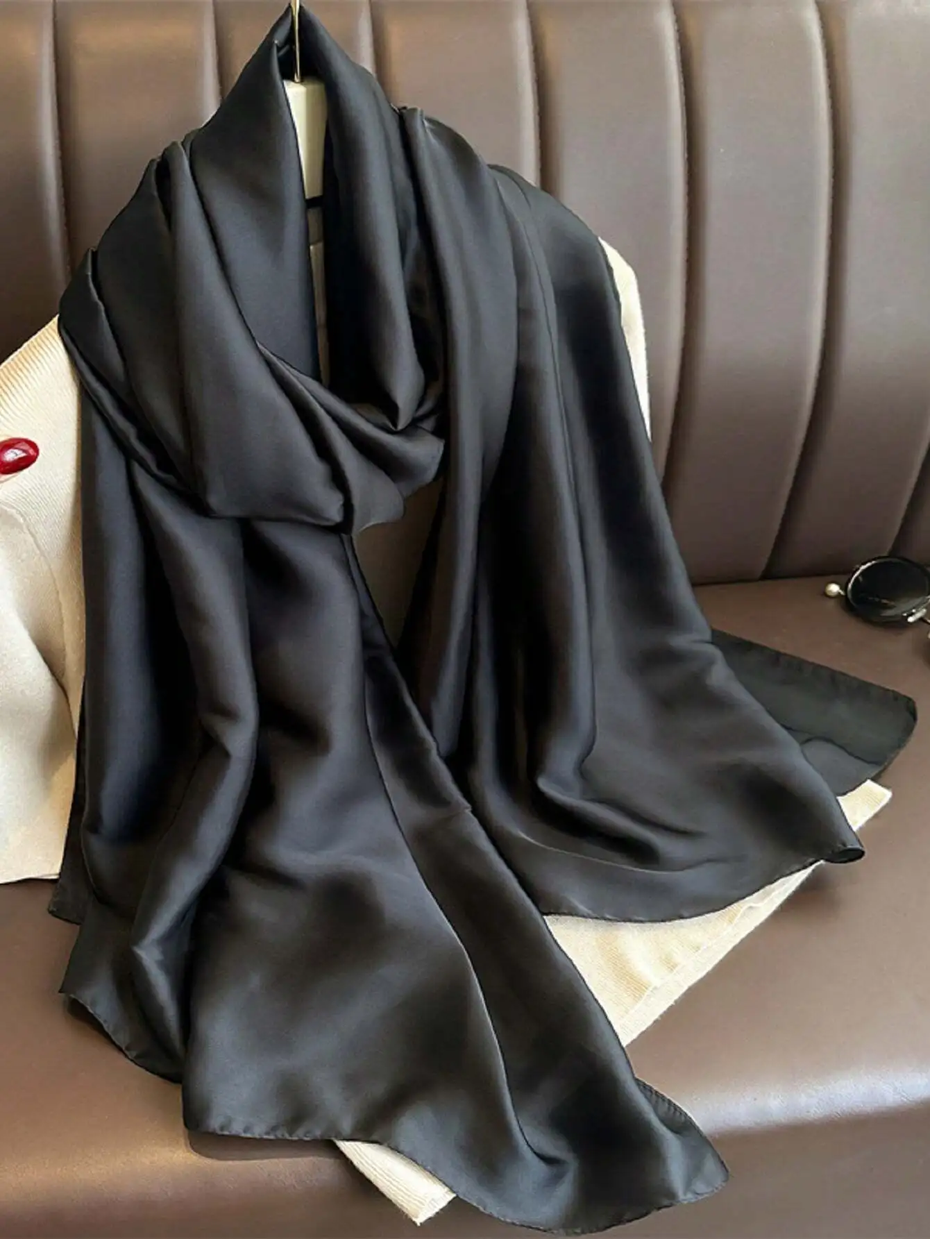 Nuevo pañuelo tipo chal de satén negro puro, 1 unidad, bandana, banda para el pelo, ideal para complementar tu look