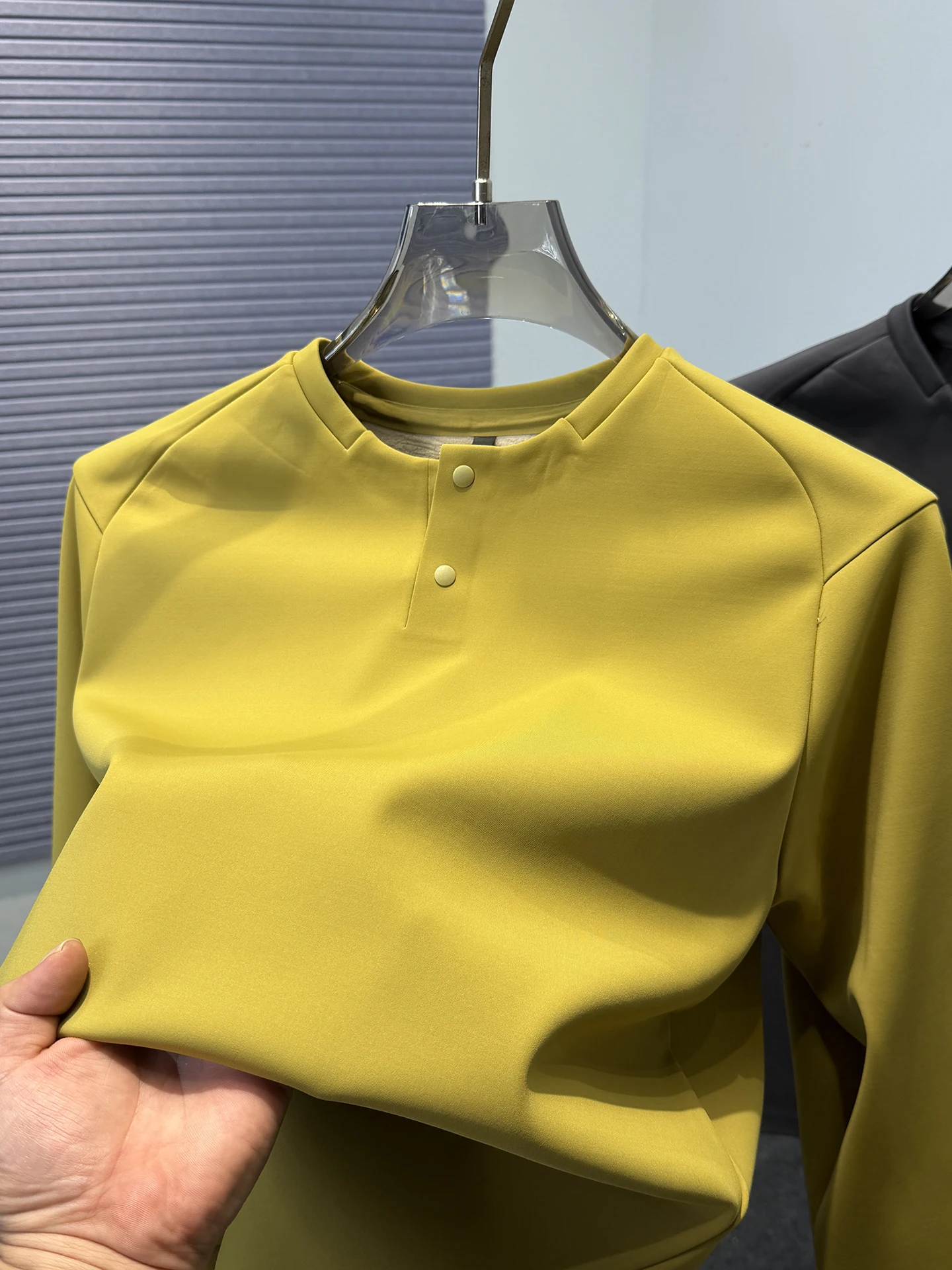 

Мужская толстовка с капюшоном на флисовой подкладке, спортивная повседневная кофта с длинным рукавом и воротником хенли, базовый слой для ношения под одеждой, цветной базовый топ