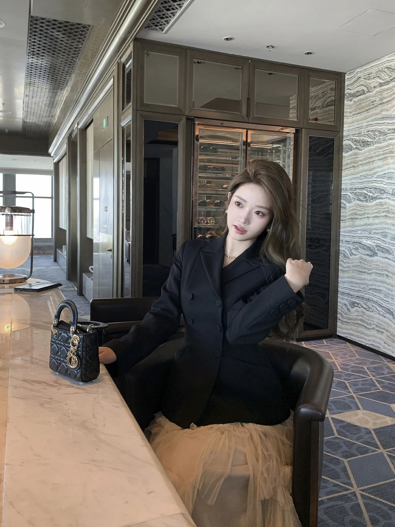 

Женский приталенный двубортный пиджак Ele Bla из высококачественного полиэстера для повседневной носки, работы и собеседований