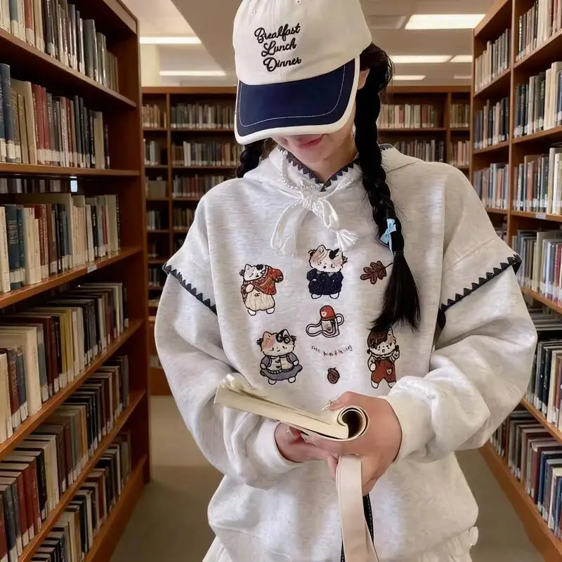 

Новинка 2025 года, осенне-зимняя модная кружевная толстовка Sanrio для женщин, ленивый стиль, свободное комфортное, теплое, приятное для кожи, мягкое плюшевое пальто