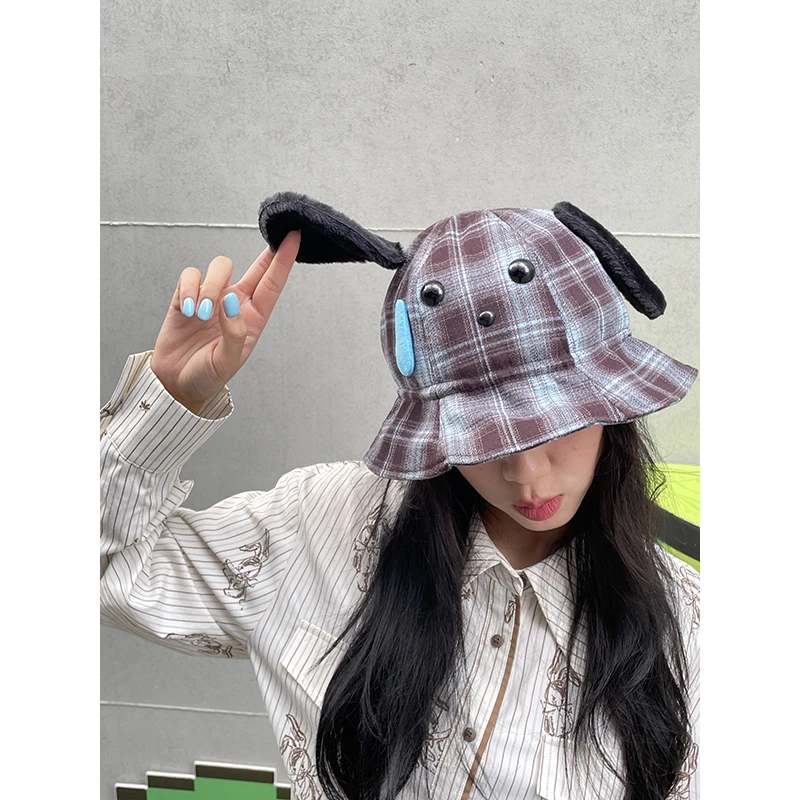 ELFSACK 2025 Autumn New Arrivals Casual Stamp 3D Embroidery Loose Fit Round Neck Sweater For Woman