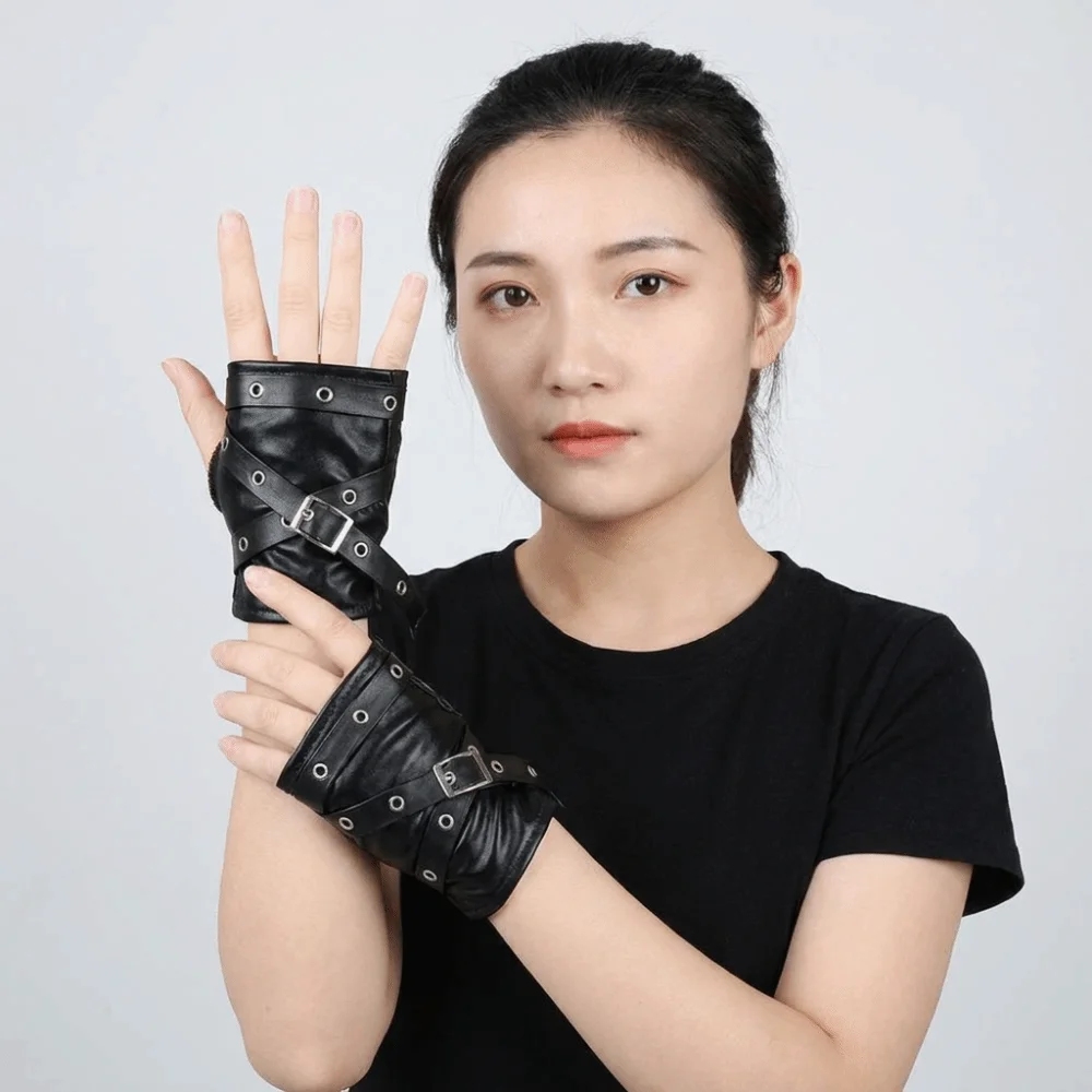 Unique Rivet Half-finger Gloves Black Hip Hop Fingerless Mittens Elastic Hip hop Arm Cover Women