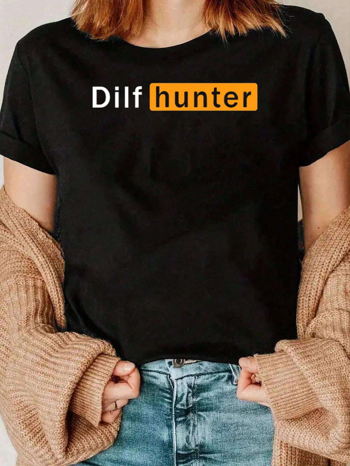 

Dilf Hunter Print T Shirt Casual Wear For Women 220g