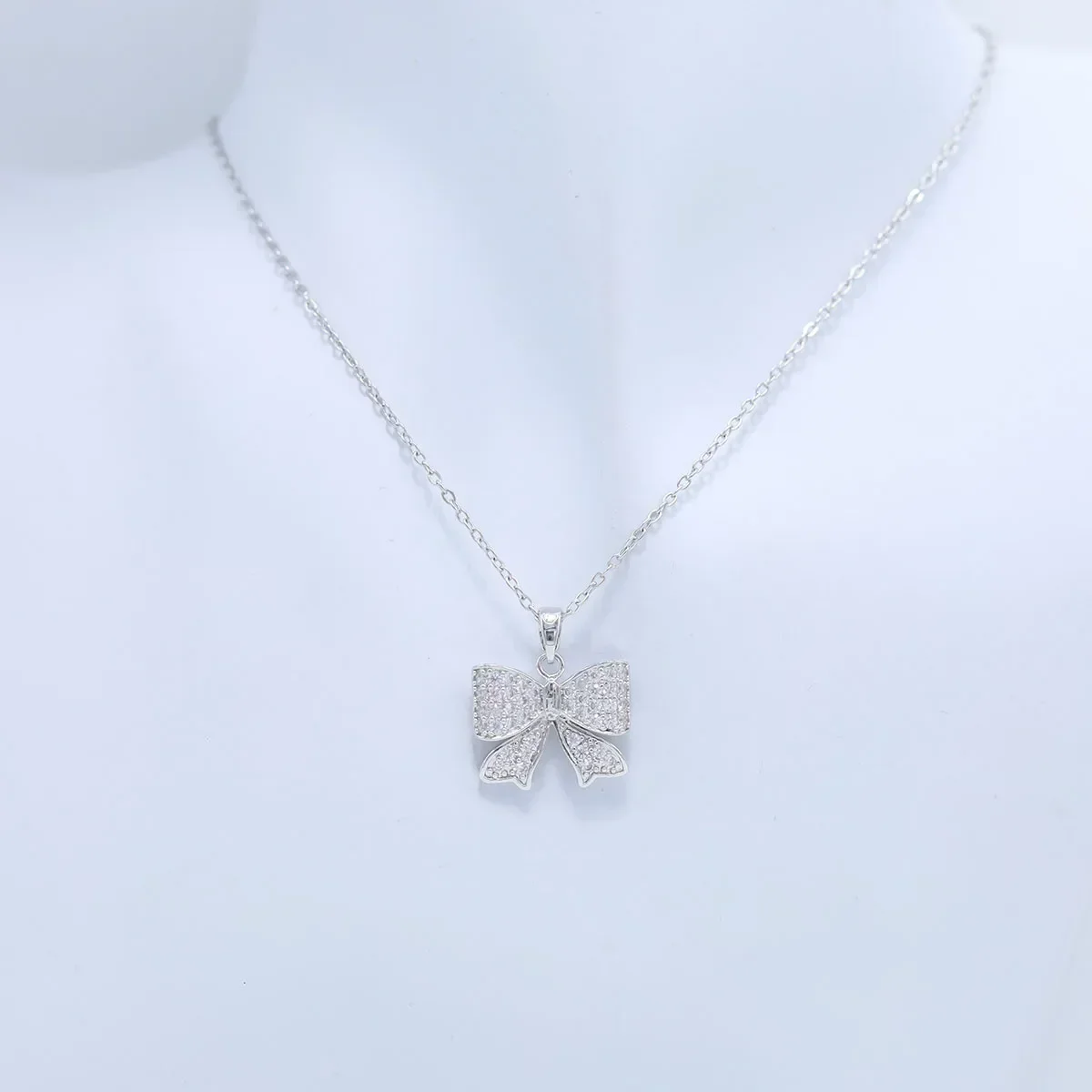 Bow Necklace for Women Silver   Fashion  Pendant    Jewelry Perfect jewelry  