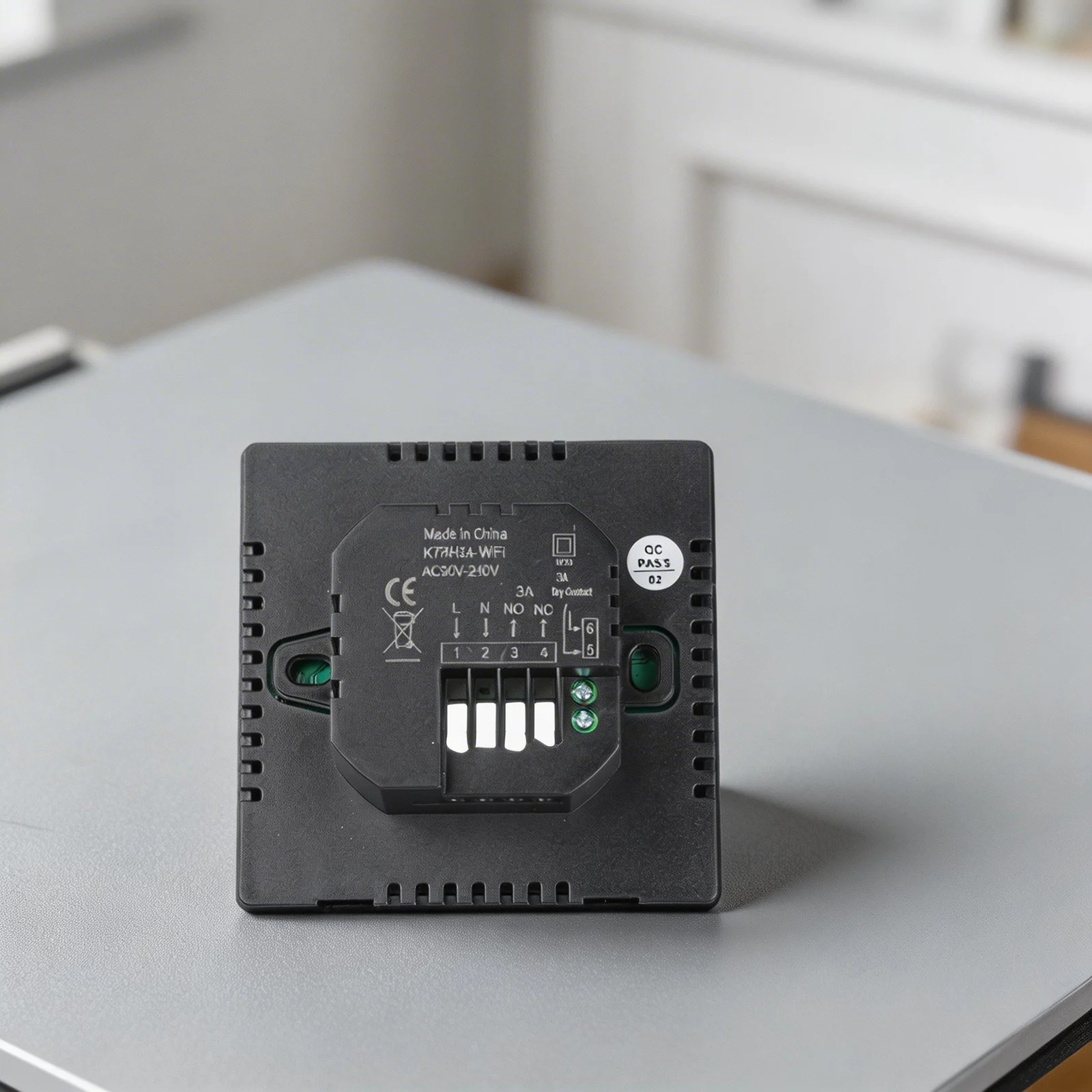 Programmable WiFi Thermostat for Underfloor Heating with Customizable Brightness and Accurate Temperature Control