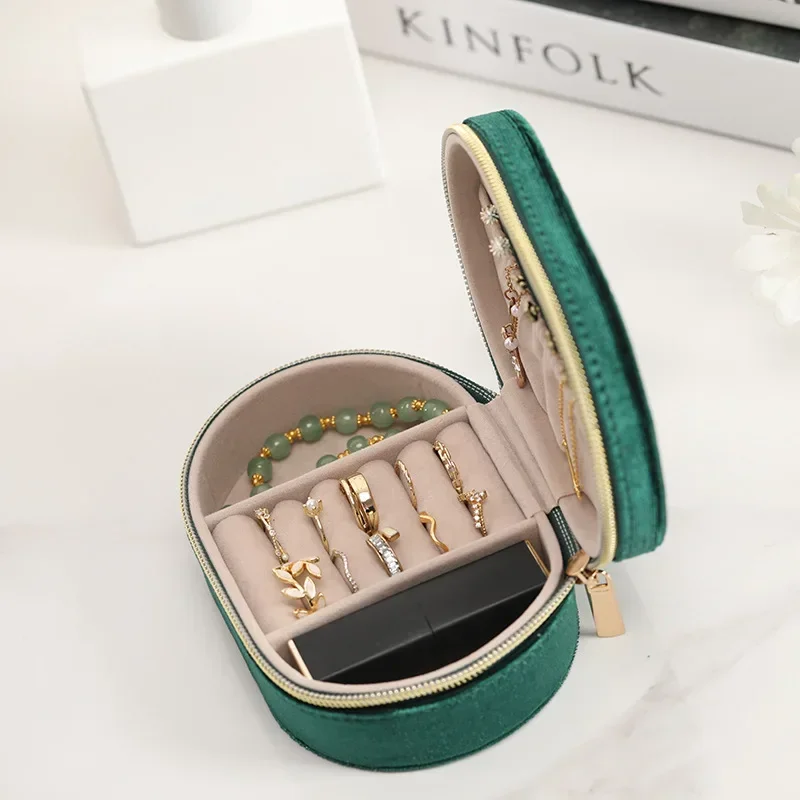 Oval Storage Box Velvet Retro Jewelry Box Single Layer Simple Ring Necklace Earrings Jewelry Box Can Be Carried Anywhere