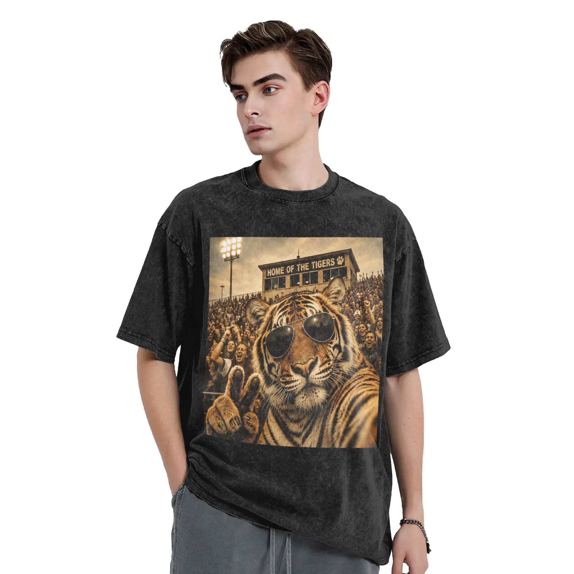 Funny Tiger Student Funny Selfie Vintage T-Shirt Men  Vintage 100% Cotton Tees Crew Neck Short Sleeve T Shirts Gift Clothes,