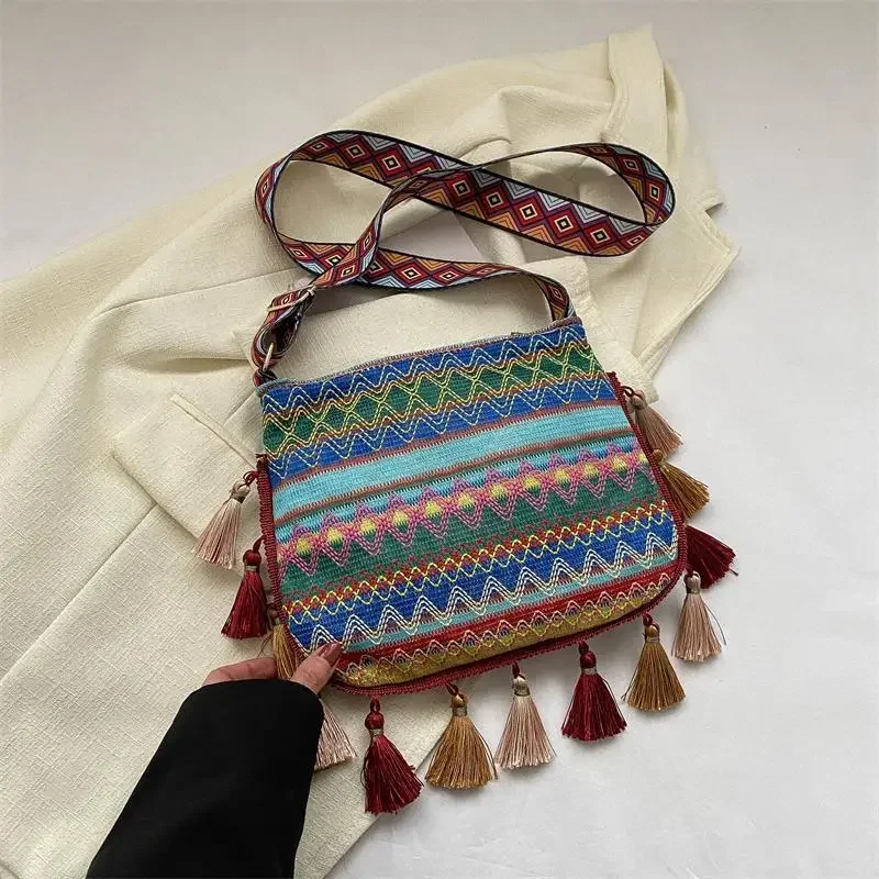 Women Ethnic Style Shoulder Bag with Adjustable Strap Variegated Color Fanny Pack with Fringe Decor Casual Crossbody Sling Bags