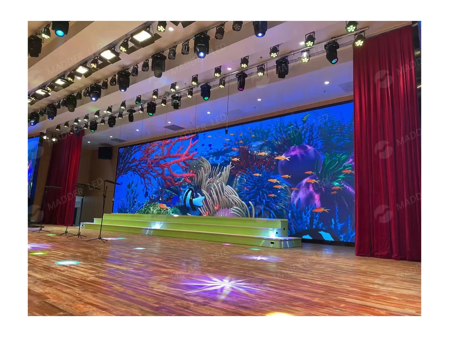 P2.5 640x480mm Indoor LED Rental Screen Factory Direct Sales for Party Wedding Backdrop