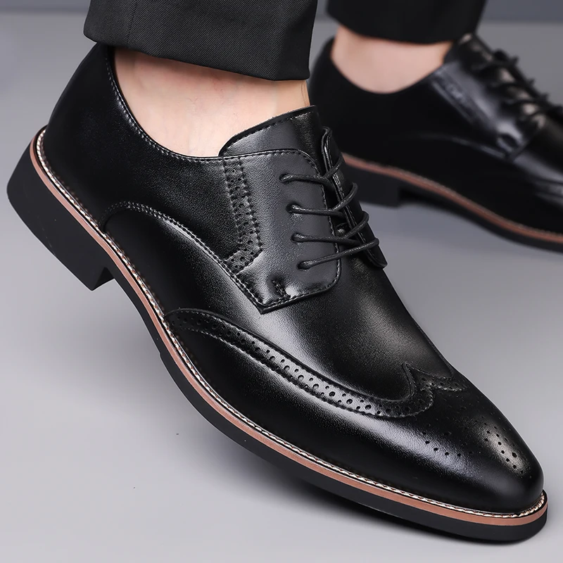 Zapatos de cuero de negocios para hombre, estilo Retro, moda, ocio, fiesta al aire libre, negro, marrón, vestido de novia, zapatos de novio, talla grande 38-48