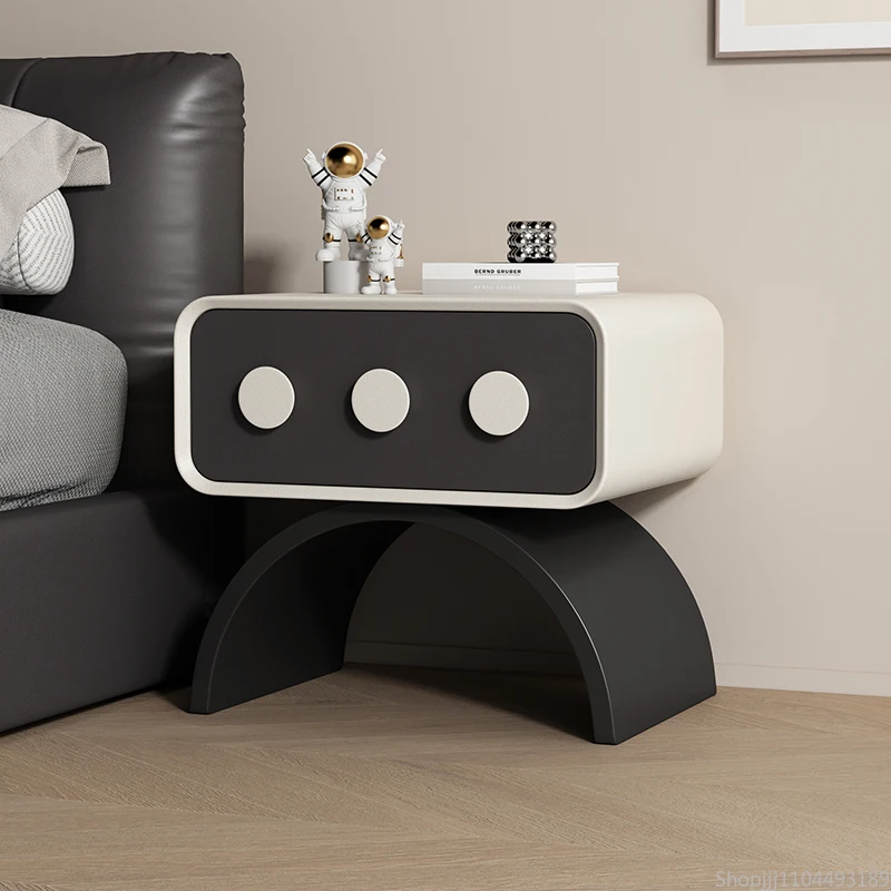 

Designer Creative Vintage Cream Wooden Nightstand Minimalist Bedroom Bedside Storage Cabinet Bedroom Furniture Small Cabinet