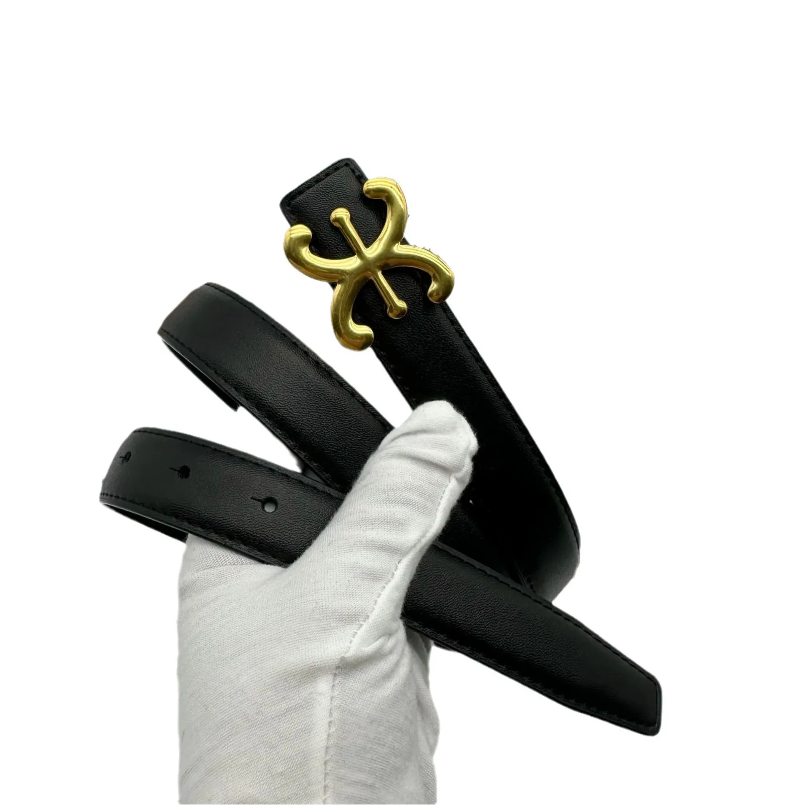 حزام على الطراز الأوروبي والأمريكي 2025 حزام جلد طبيعي جديد للنساء، حزام بإبزيم حروف متعدد الاستخدامات، حزام من قماش الدنيم متوفر في المخزون