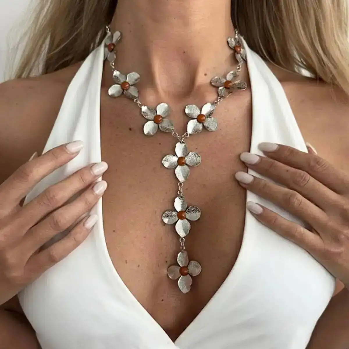 

KunJoe Elegant Alloy Flower Long Pendant Necklace Women Vintage Luxury Gold Color Adjustable Choker Necklace Valentine Jewelry