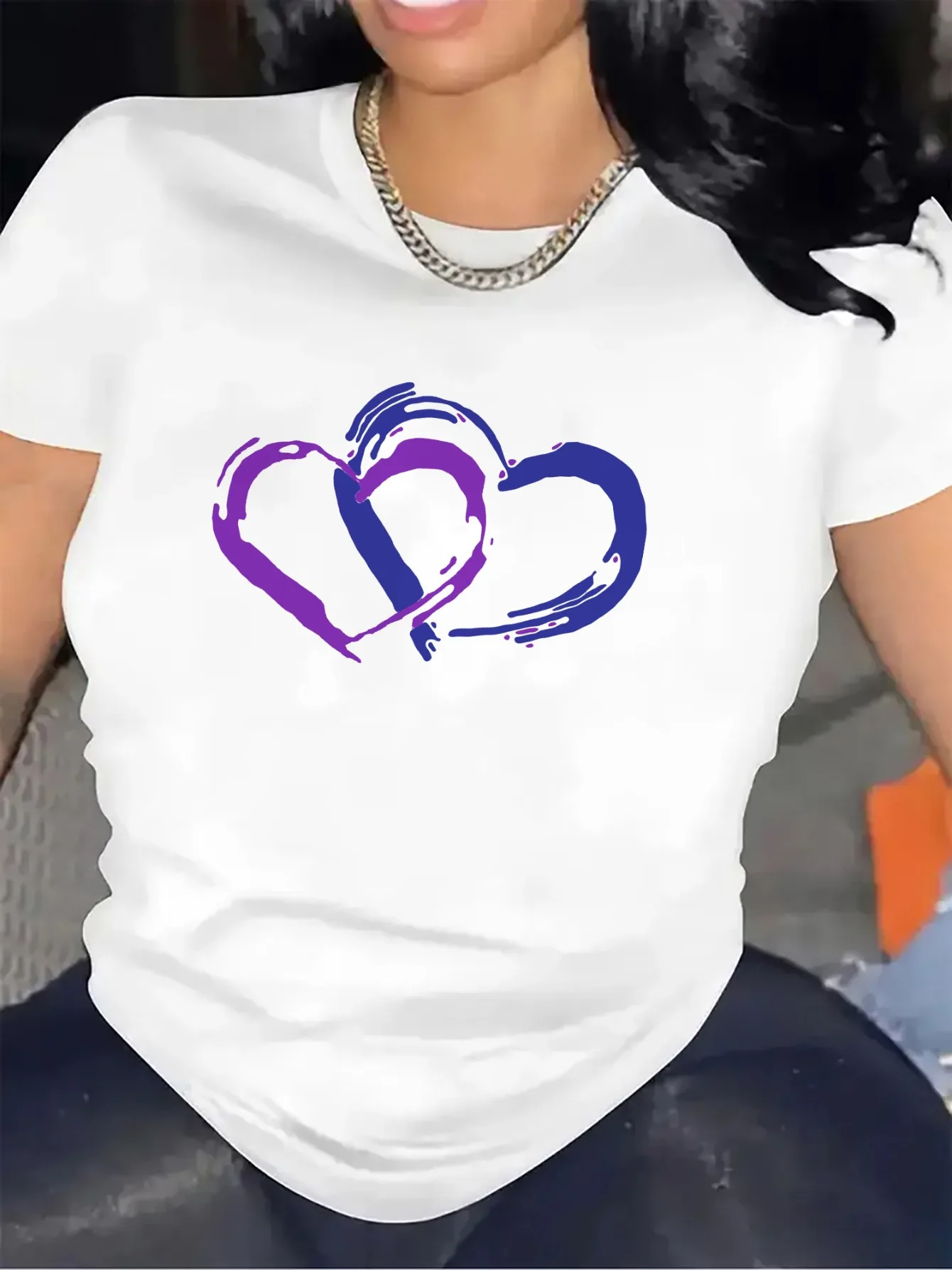 Durable Sleeve Featuring A Purple and Blue Heart Pattern Ideal for Casual Outings At Home Work or Dining Establishments