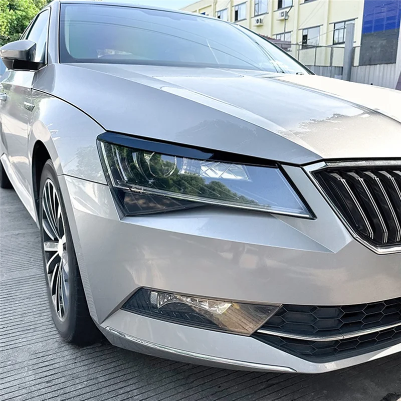 Car Bright Black Headlights Eyebrow Headlight Trim Lid for Skoda Superb B8 2016-2018 Car Styling