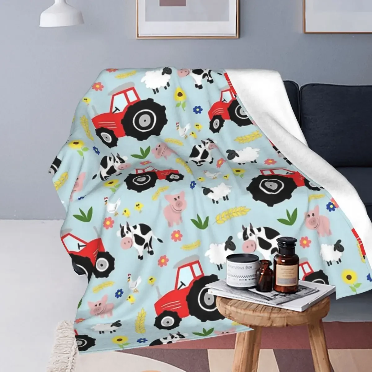 Cute Kids Red Tractor Farm Animal Pattern Blanket Soft Warm Flannel Throw Blanket Plush for Bed Living room Travel Home Sofa