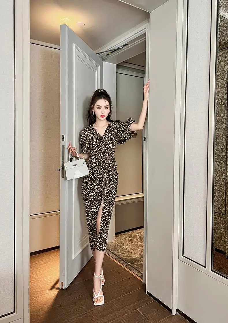 

Summer new women's French puff sleeve floral dress design skirt waist tea dress