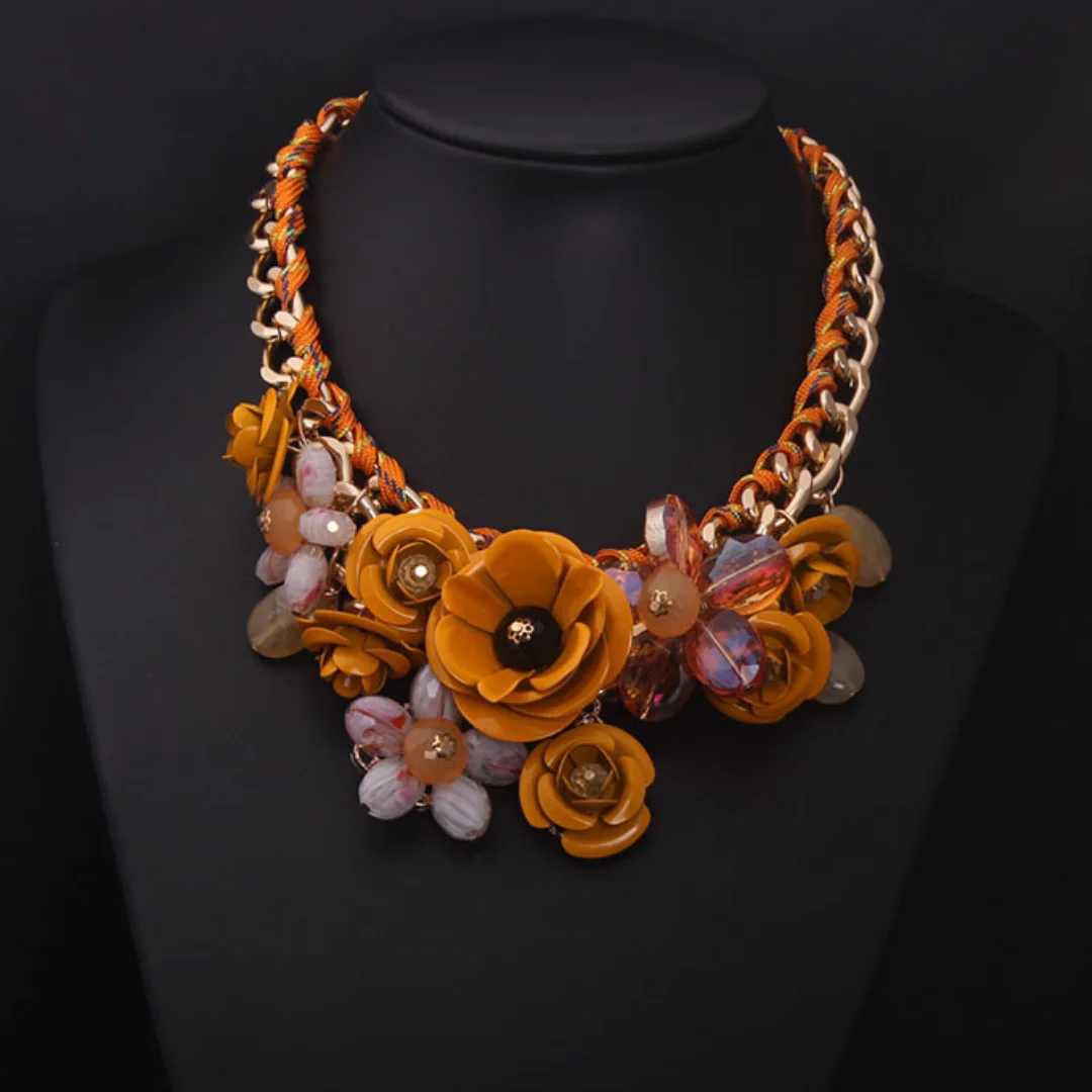 European and American Gray Crystal Gemstone Multi-layer Woven Flower Short Collarbone Necklace for Women\'s Accessories