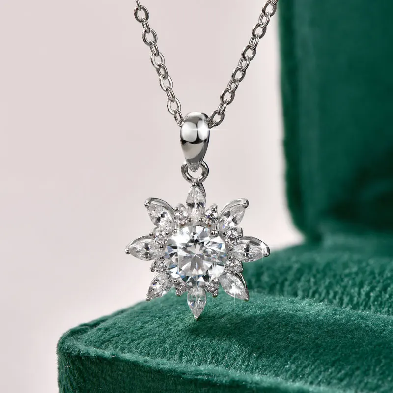 Thumbnail 2 - #24 Trending Moissanite Pendant Necklaces Right Now
