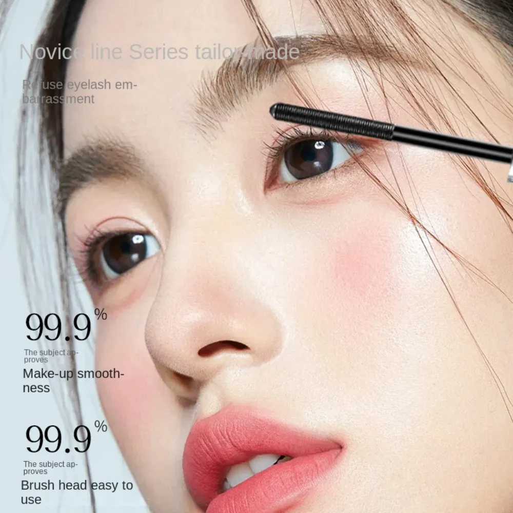 Mascara per ciglia colorate in ferro metallico Mascara impermeabile con effetto esteso Lunghezza volume Mascara Arricciatura lunga Piccolo tubo d'argento