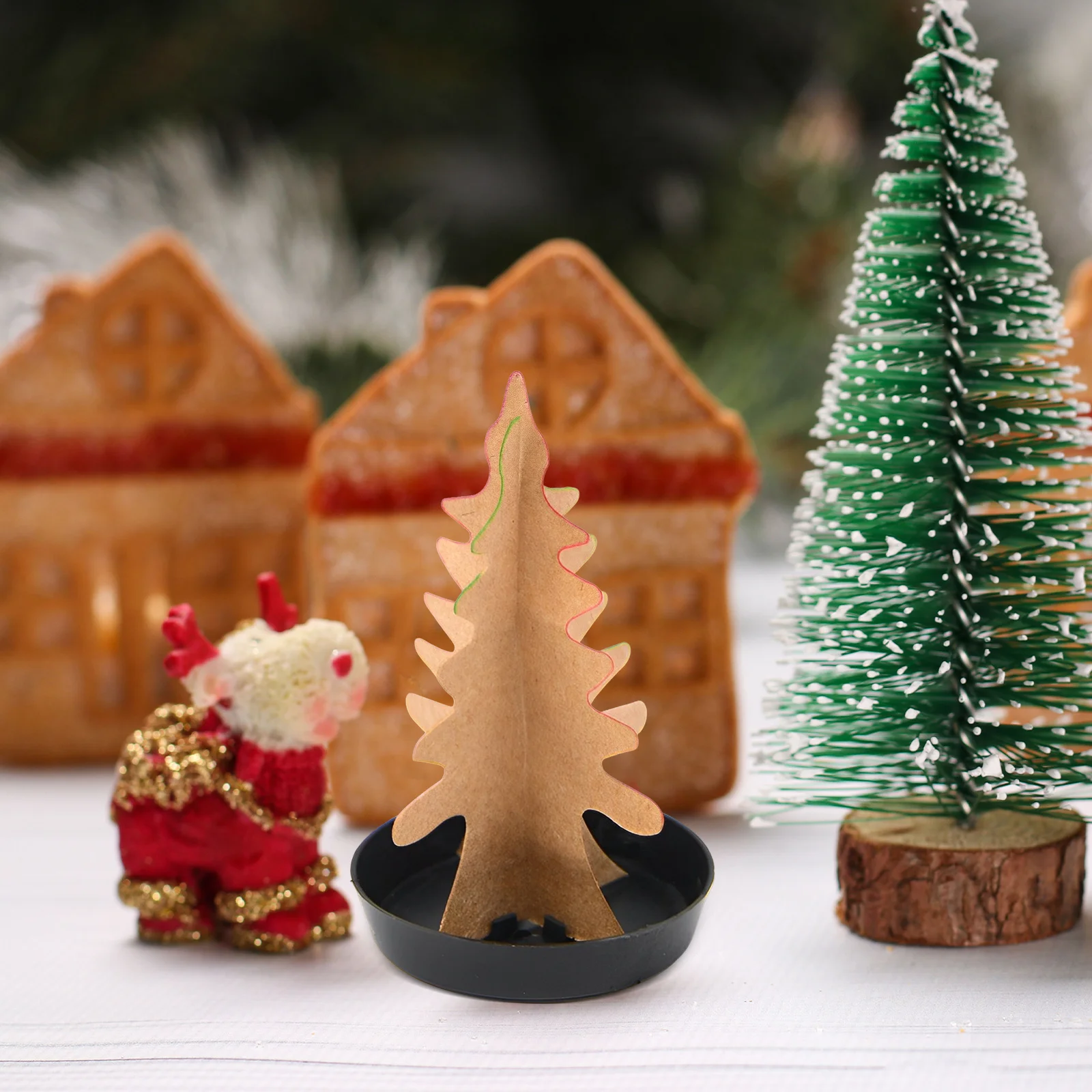 

48 Pcs Christmas Tree Base Festive Decorations Mini Tray Planter Miniature Paper Plates Plastic Trees for Crafts Shaped
