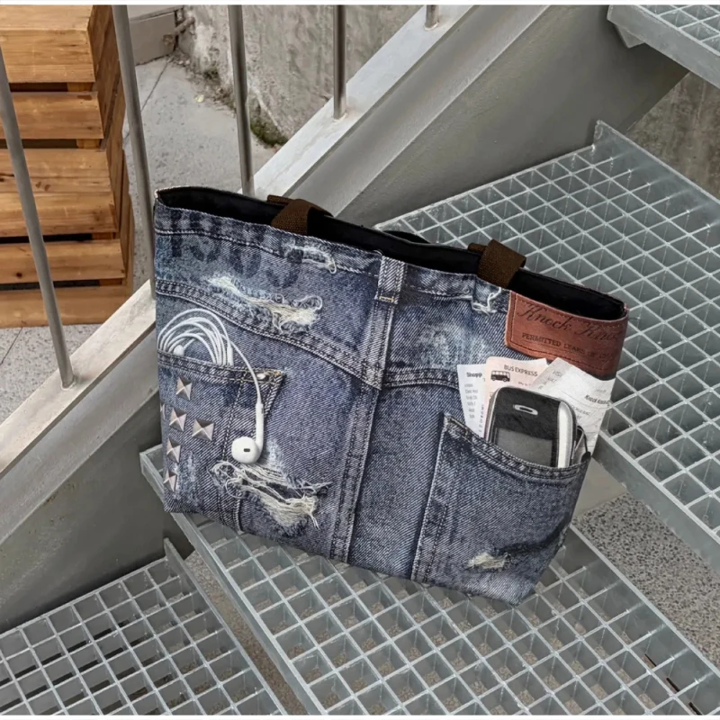 Reversible PVC-Schultertasche mit beidseitigem Druck, Retro-Denim-Print, wasserdichte Einkaufstasche mit großer Kapazität, leichte Einkaufstasche – Detail 11