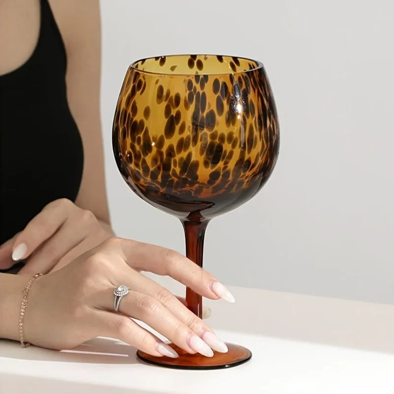 Vintage Leopard Wine Glasses Elegant Tall Stemware Durable Glass for Christmas Thanksgiving New Year Gifts Premium Drinkware