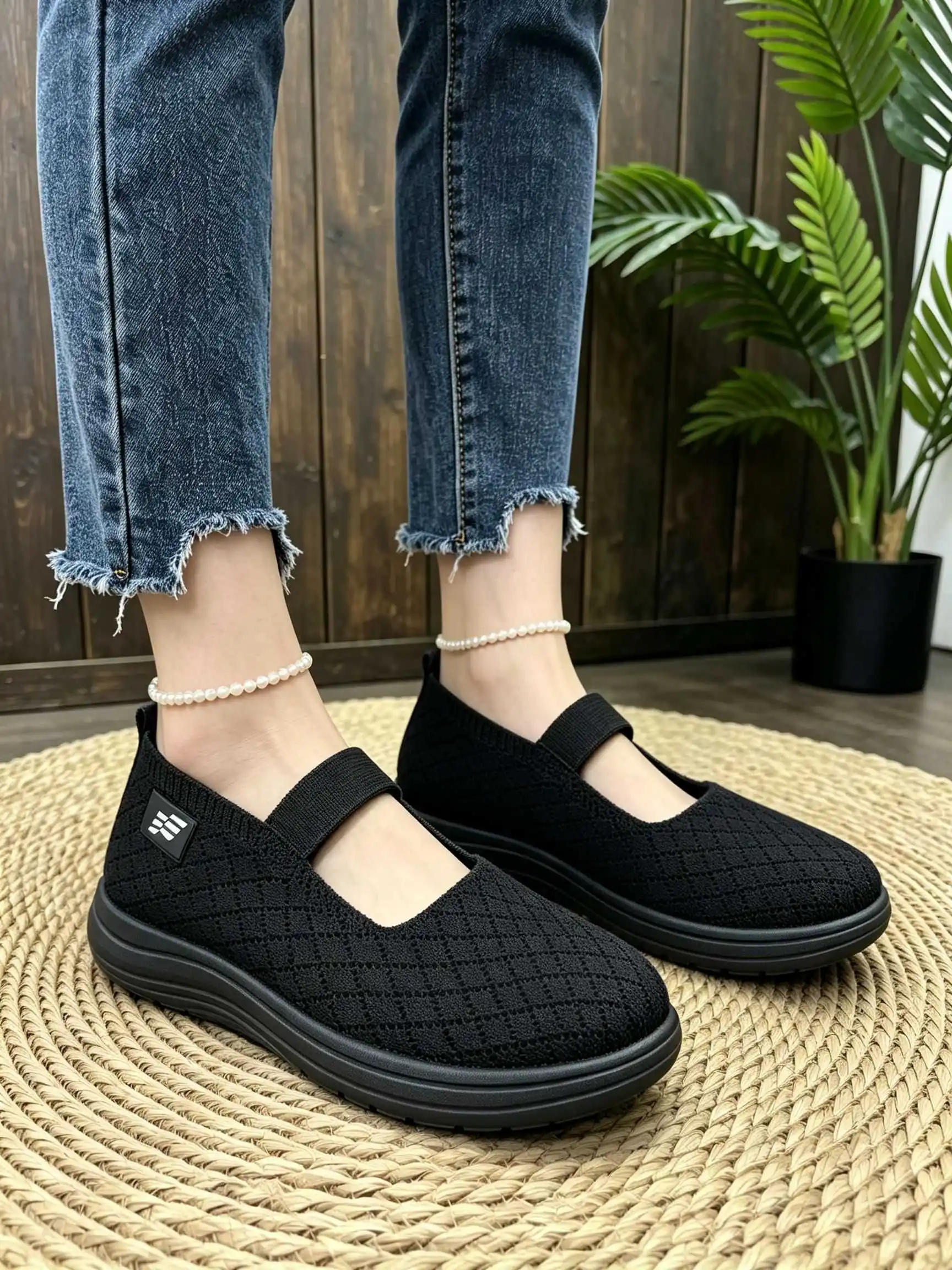Damen Slipper aus Strickmaterial, atmungsaktive Mesh-Flachschuhe, leichte, bequeme, weiche Sohle, lässige Gehschuhe für ältere Damen. – Detail 3