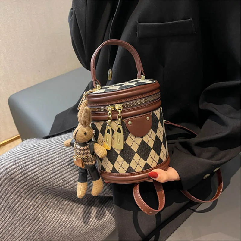 

Women's Bag for Women Fashion Luxury Designer Zipper Small Handbags For Women Leather Bucket Shoulder Bag 2024 New Trend Pendant