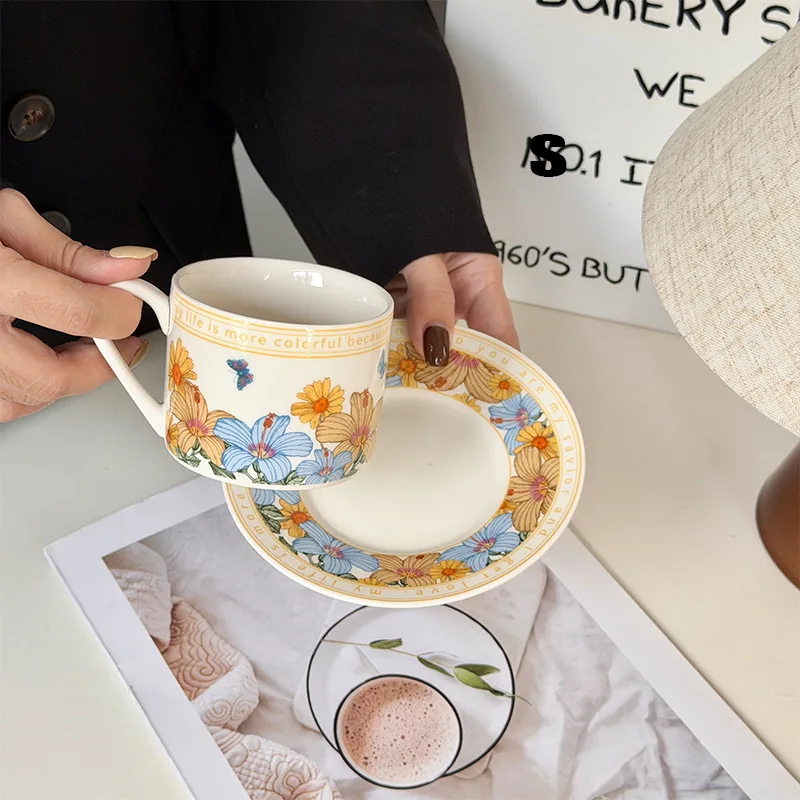 Coffee Cup and Saucer Set, Good-looking Mug Gift Box, Practical Gift for Girlfriend’s Birthday