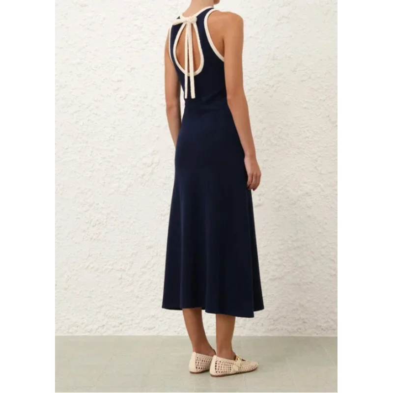 فستان ماكسي صيفي عالي الجودة باللون الأزرق الداكن على طراز الشاطئ لعام 2025 بدون أكمام برباط للنساء للعطلات